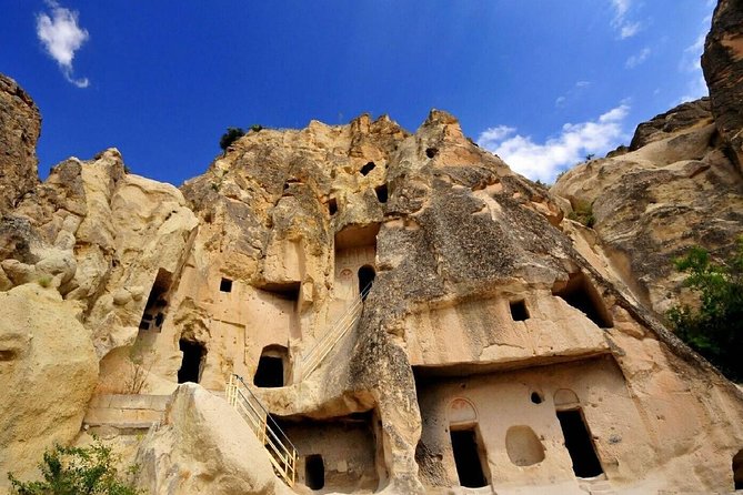 Full Day Daily Cappadocia Tours - Stop 2: Uçhisar Castle for Rock-Cut Defense and Souvenir Life