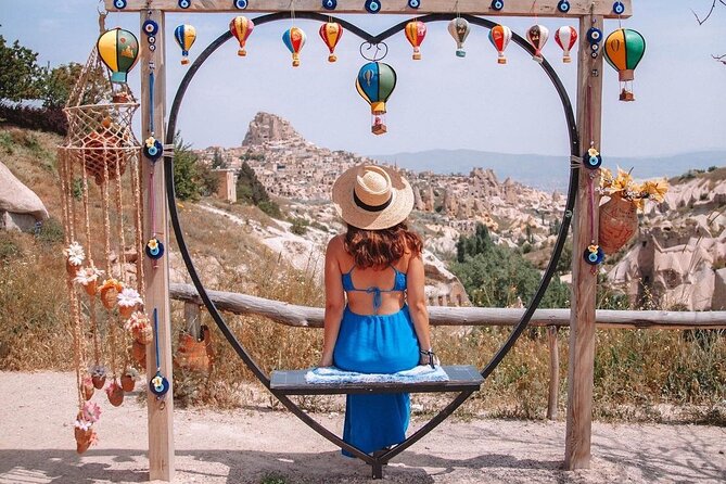 Full Day Red tour in Cappadocia with Small Group - Paşabağ Open Air Museum: fairy chimneys and cave life