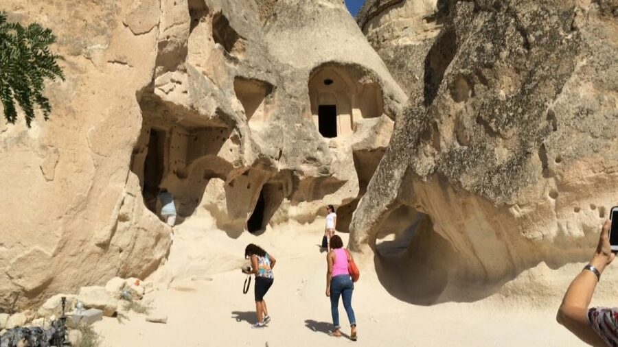 Göreme: Full-Day Customized Cappadocia Compact Itinerary - Avanos Pottery Village and a Shopping-Friendly Break