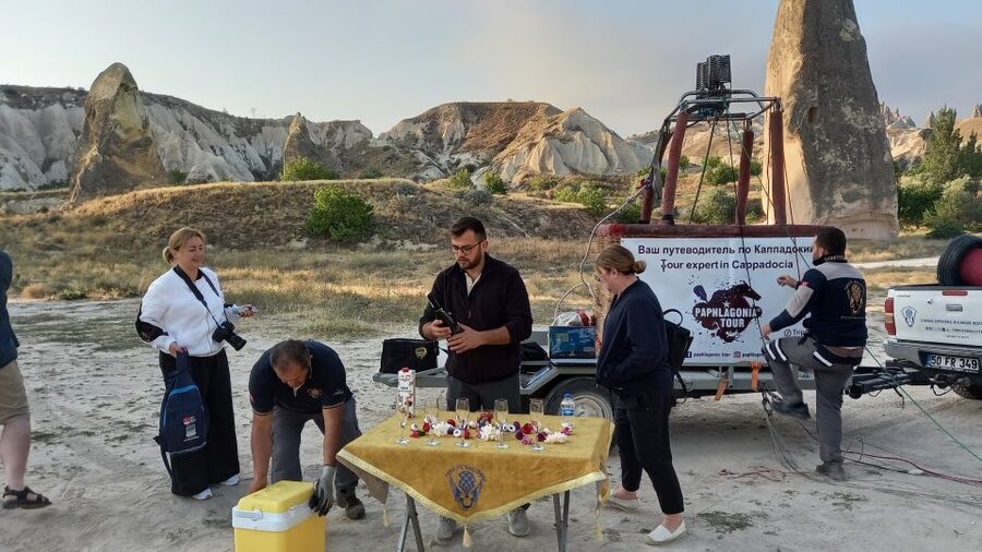 Göreme: Luxury Hot Air Balloon Flight in Göreme Valleys - The rules that keep the morning smooth (passport, luggage, and who should skip)