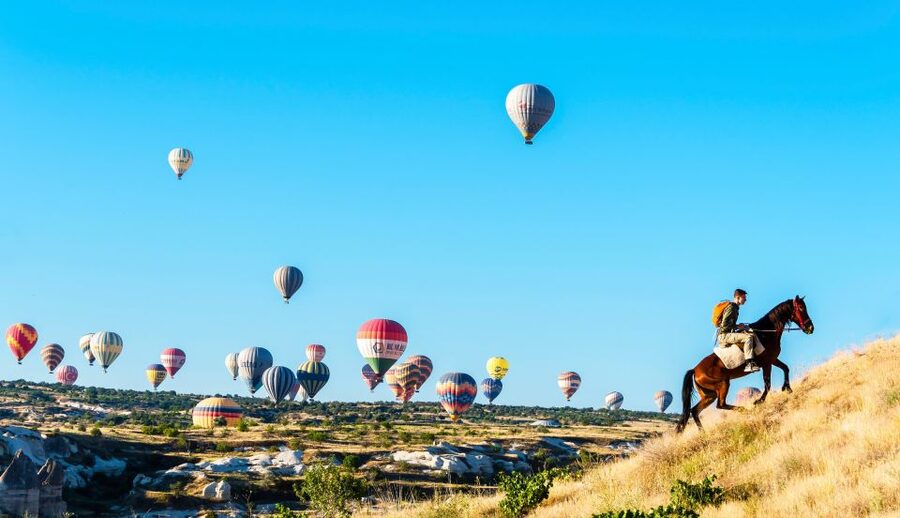 Goreme: Sunrise Horse Riding Excursion - Traditional clothing: fun, but also practical for the vibe