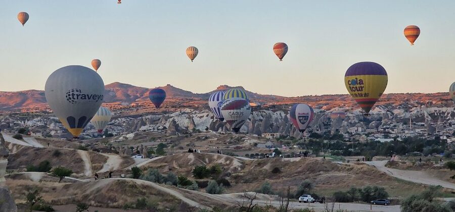 Hot air balloon in Cappadocia - Languages and communication: what to expect with Qx Travel