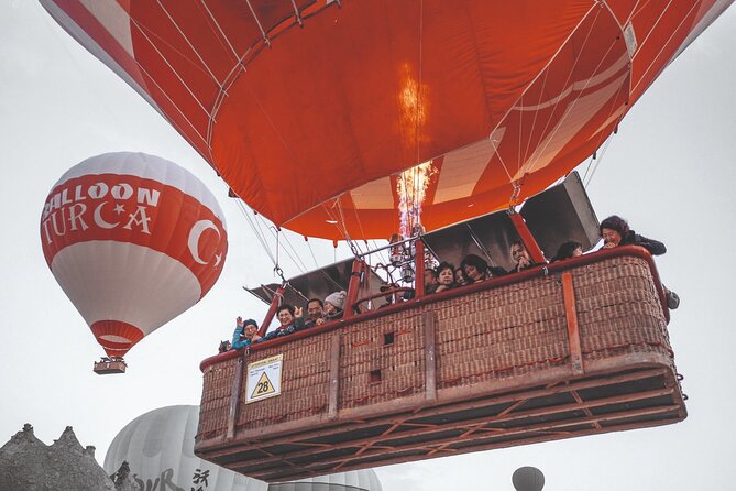 Hot Air Balloon Tour Over Fairychimneys Balloon Turca - Why a balloon ride over Göreme fairy chimneys is so special