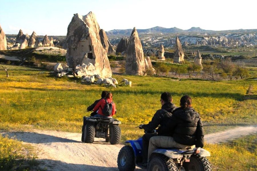 Istanbul: 3-Days, 2-nights in Cappadocia & Hot Air Balloon - Selime Monastery from Yaprakhisar panorama, big views and carved detail