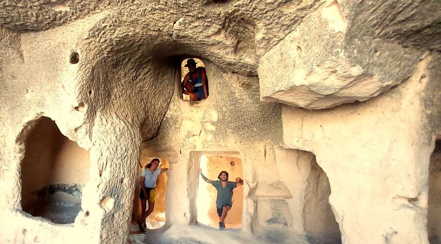 LET'S GO HİKİNG TO DİSCOVER CAPPADOCİA.. - Paşabağ option: add 3 km and aim for the famous chimneys