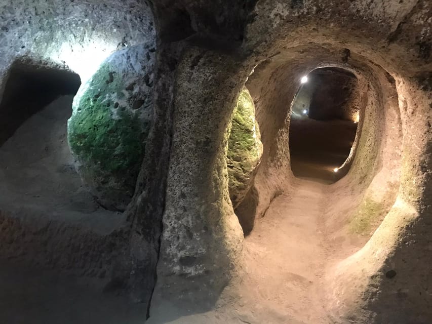 Mochiron Tour Full day Cappadocia With Japanese Guide - Uchisar Castle: the panoramic viewpoint that ties the region together