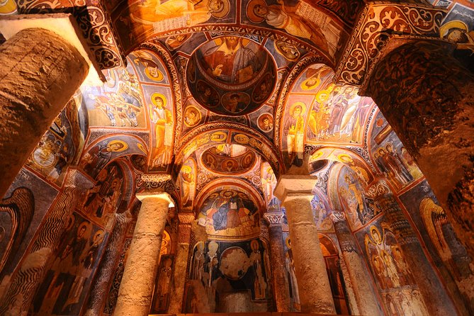 Private Cappadocia Red Tour - Uchisar Castle And Pigeon Valley: The Photography Core Of The Day