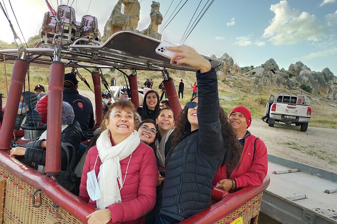Private Cappadocia Tour (English speaking guide, luxury vehicle) - Getting started in Göreme with hotel pickup and a morning plan