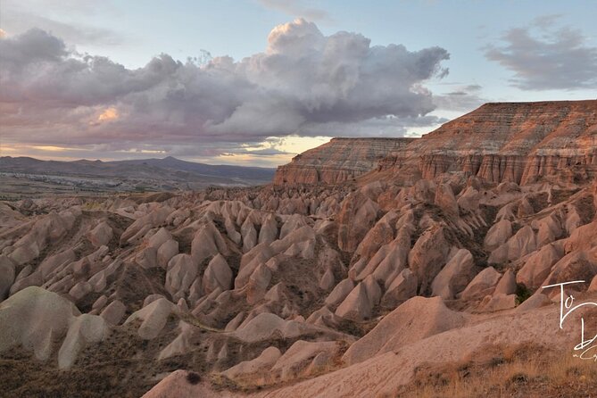Red & Rose Valley Sunset Hiking Tour with a Trekking Dog "Oscar" - A 5:00 pm Sunset Hike in Göreme, Not a All-Day Chore